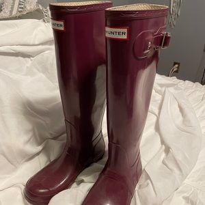 Raspberry Hunter Boots